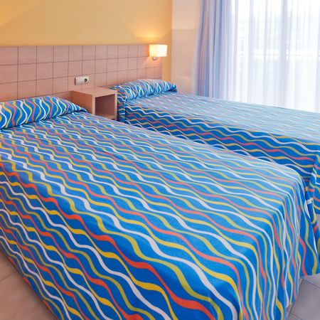 فندق Voramar كامبريلس المظهر الخارجي الصورة