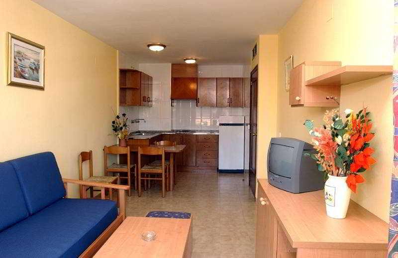 فندق Voramar كامبريلس المظهر الخارجي الصورة