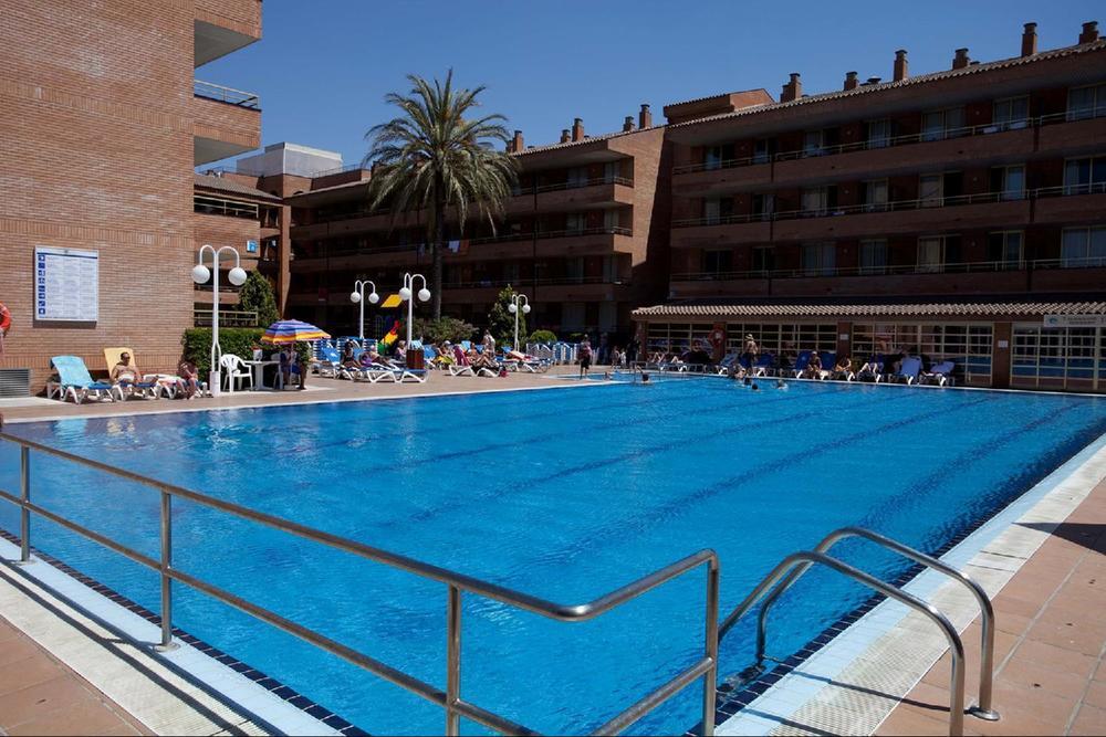 فندق Voramar كامبريلس المظهر الخارجي الصورة