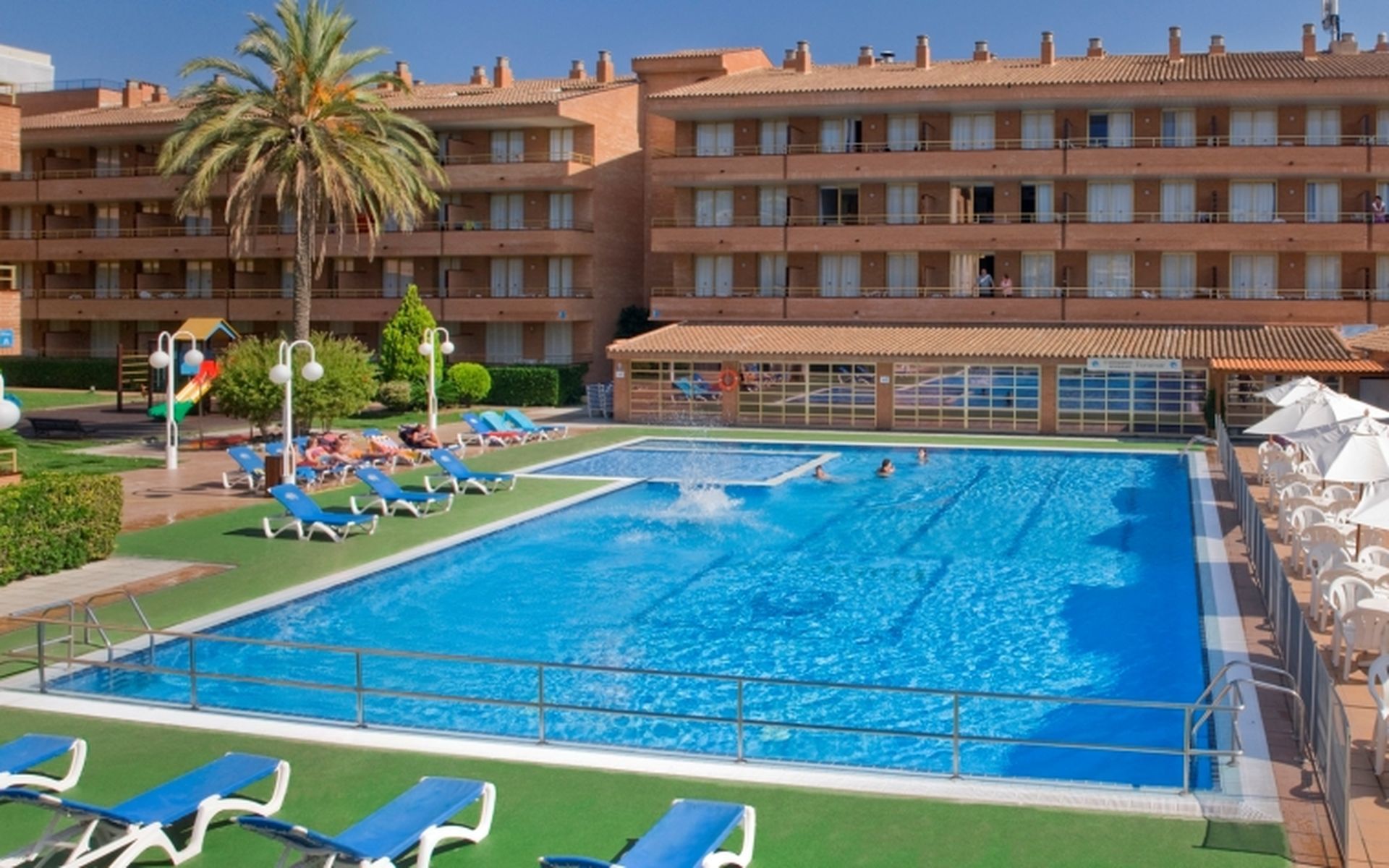 فندق Voramar كامبريلس المظهر الخارجي الصورة