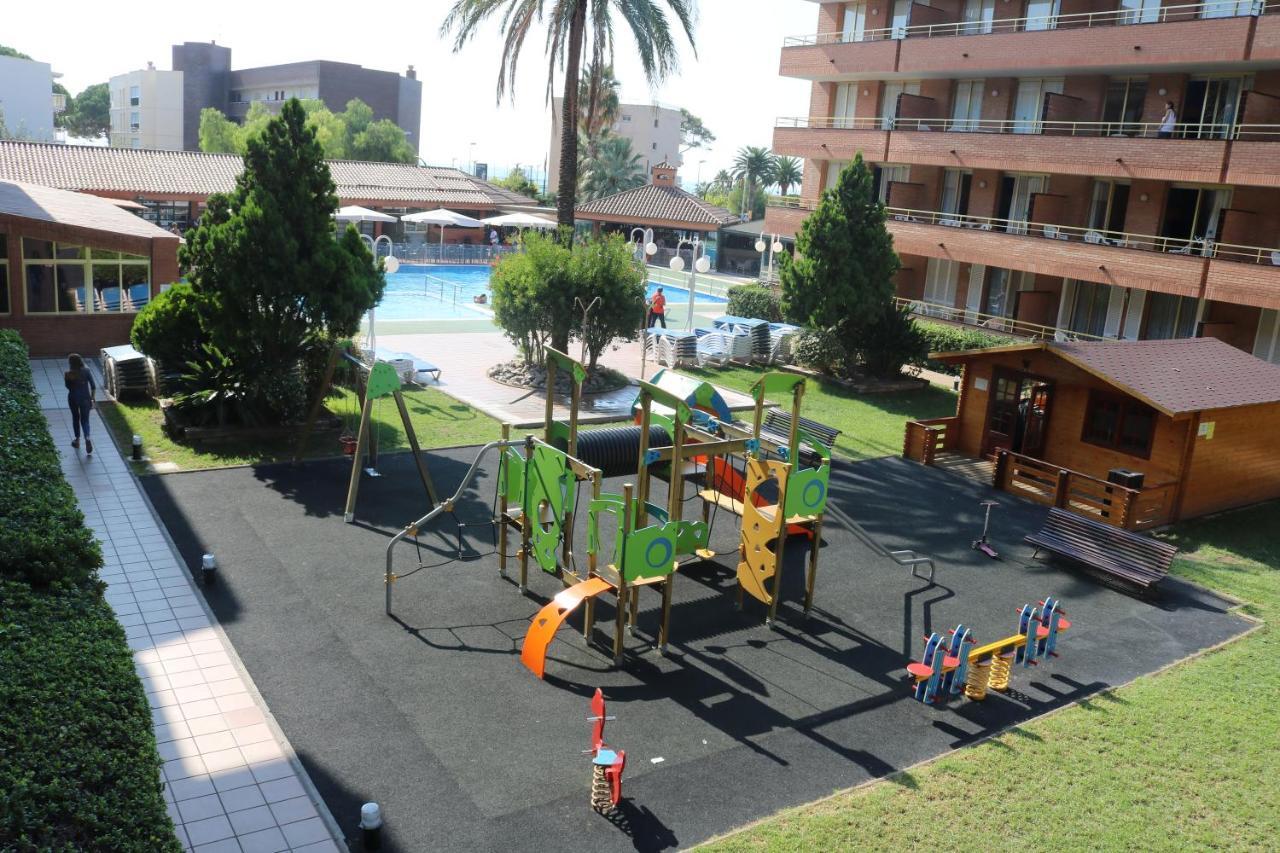 فندق Voramar كامبريلس المظهر الخارجي الصورة